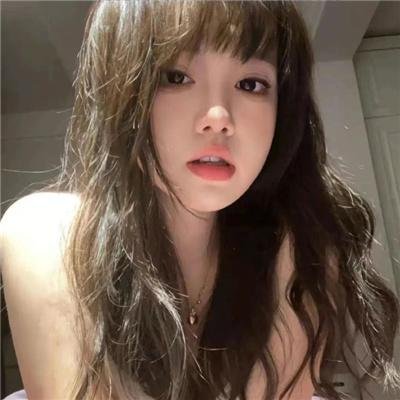 埃莱扎·施莱辛格：战妆